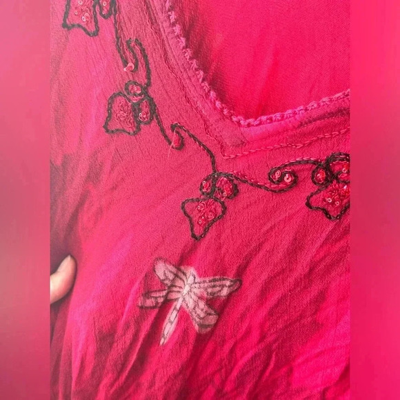 Greater good 3/4x tunic red embroidered top - Picture 2 of 5